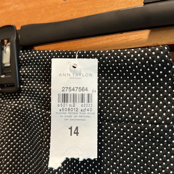 Ann Taylor Factory Skirt Black and White Size 14 NWT - Picture 3 of 7